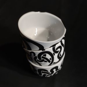 Entangled Snake Cups Collection inside