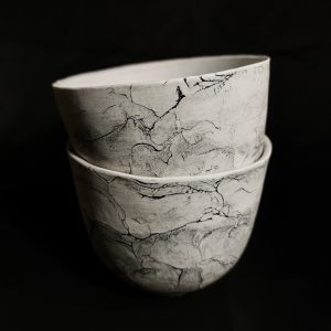 Marble effect clay pots featured